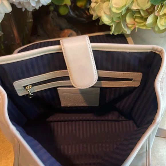 Coach Vintage Classic Legacy #4191 Soft Kelly Crossbody - Picture 13 of 16